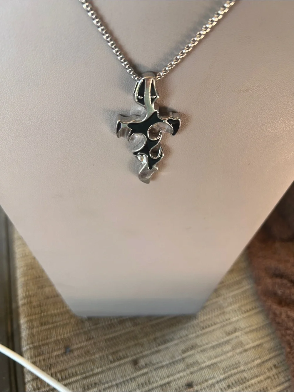 Fashion Jewelry Silver Gothic Flame Cross Necklace